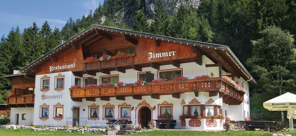 Апартаменты Baerenwirt Миттенвальд Экстерьер фото